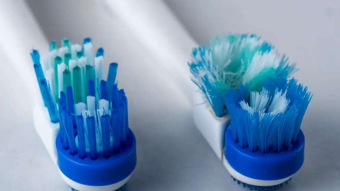 cerdas de cepillo de dientes - Cómo deben ser las cerdas de un cepillo de dientes