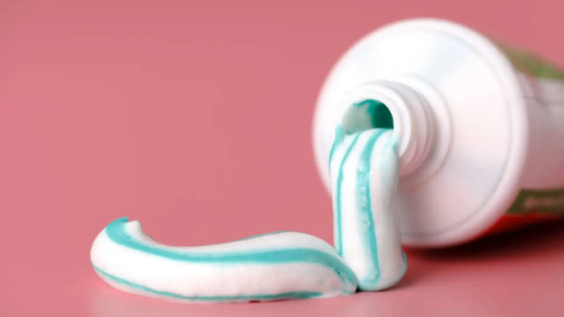 pasta de dientes para granos - Cómo eliminar las espinillas de la cara rápido y fácil