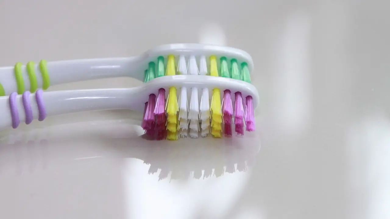 porta cepillo de dientes hechos a mano - Cómo llevar tu cepillo de dientes