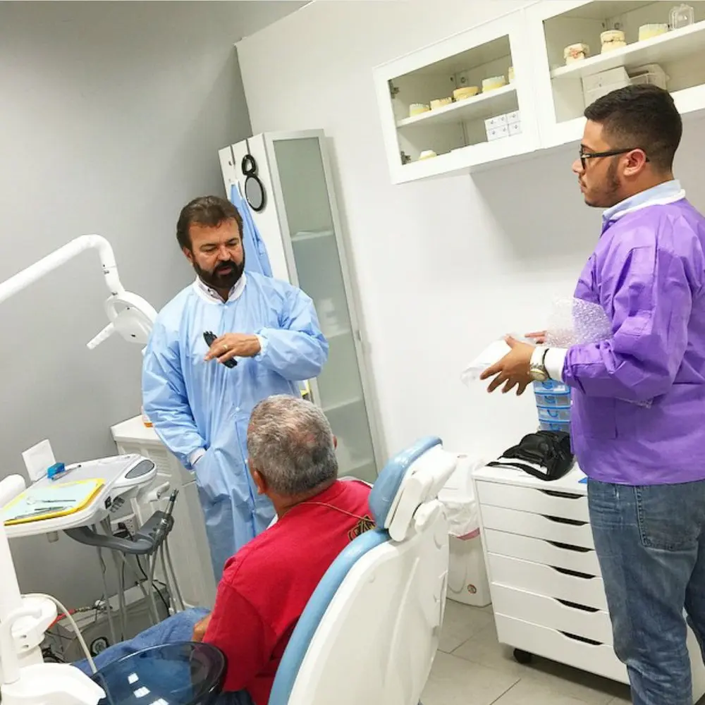 Dentistas en puerto rico: salarios y estudios