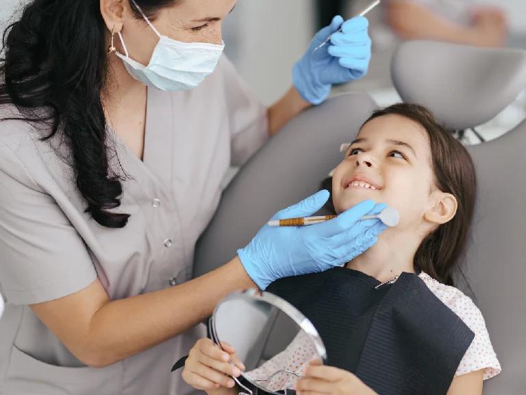 cuantos años son para estudiar dentista - Cuánto dura la carrera de un dentista