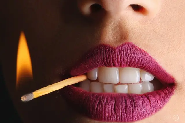 consejos para el cuidado de los dientes - Qué hábitos inadecuados pueden dañar los dientes