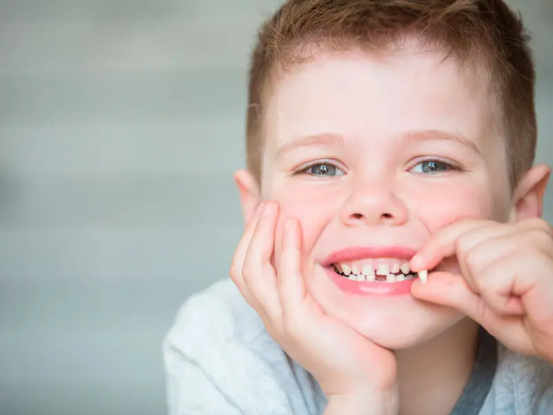 caida de dientes en niños sintomas - Qué produce la caída de los dientes